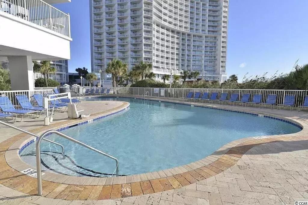 Direct Oceanfront- King Bedroom- Amazing Views/pools/hot Tubs/beach Access/golf Apartment *